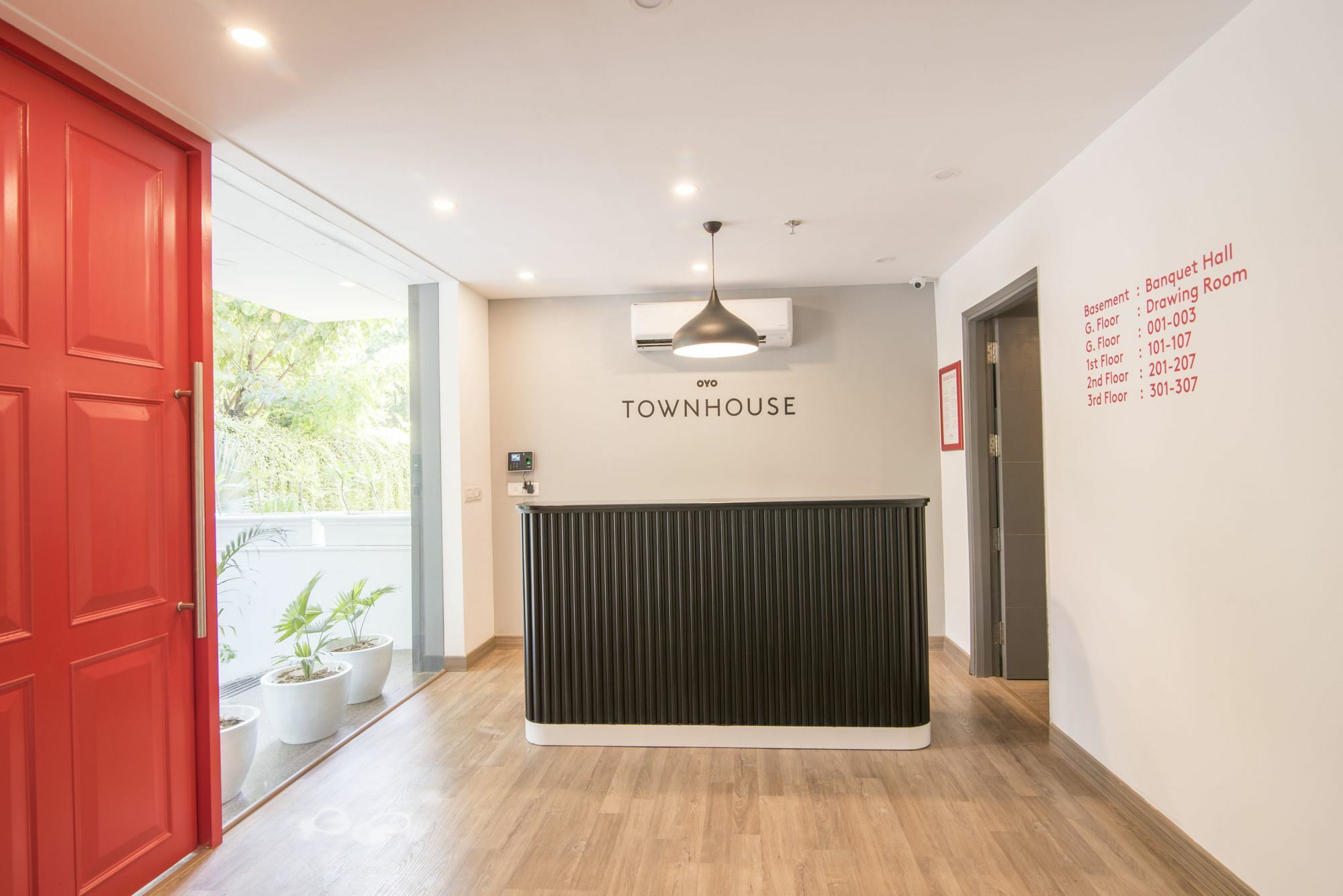 Oyo Townhouse 033 Siri Fort New Delhi Exterior photo